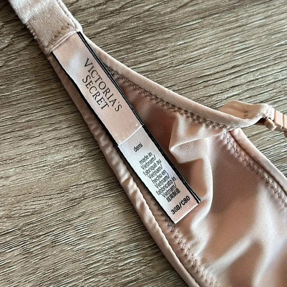 Victoria's Secret Mesh Trim Demi Bra Nude 36B Lightly‎ Lined